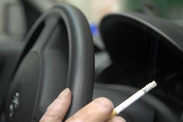 Lobbyists urge anti-smoking ban in cars