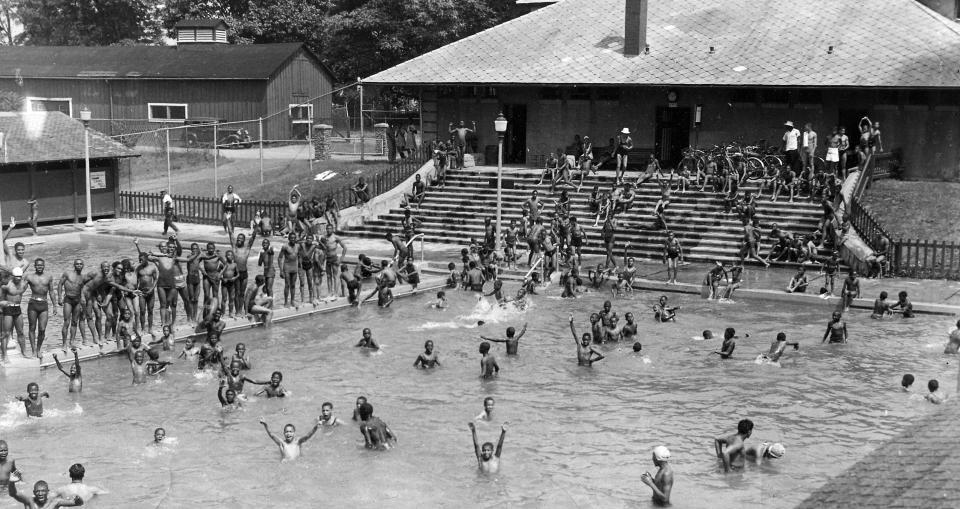 African-American children in a segregated swimming pool at Druid Hill Park, Baltimore, Maryland, July 4, 1940. (Photo by Afro American Newspapers/Gado/Getty Images)