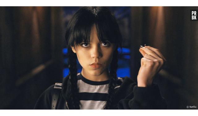 Mercredi (Netflix) : avec qui Jenna Ortega est-elle en couple ? 