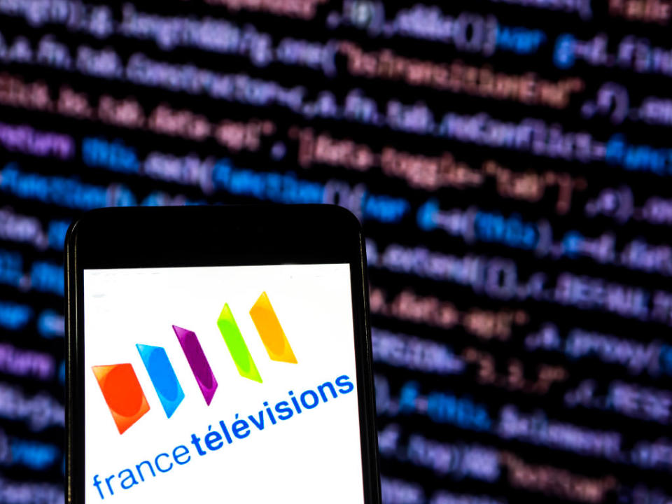 <p><strong>À la 6e place : France Télévisions.</strong> Qui a dit que la télé ne faisait plus rêver ? Le premier groupe audiovisuel français de service public, qui réunit 6 chaînes de télévision nationales, 24 antennes régionales et 9 antennes ultramarines, vient de gagner 11 places depuis le dernier palmarès. </p>