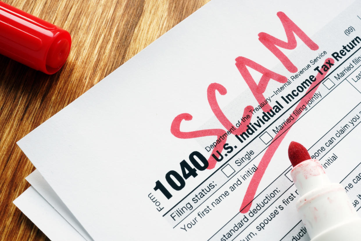 Beware of tax scams. Experts say to only fill out tax information on the IRS web site. (Photo: Getty)