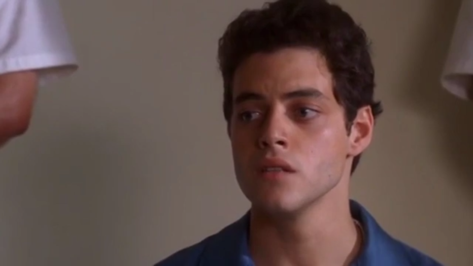 <p>Rami Malek va ensuite enchaîner les petits rôles pour la télévision. On le voit notamment dans Over There, une série dramatique, La Guerre à la maison, une sitcom sur la parentalité et dans Medium où il fait sensation en interprétant un personnage intense et dérangeant. </p>