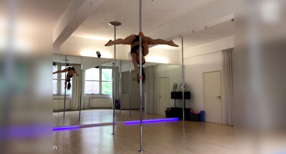 El pole dance se popularizado en los últimos años, aunque sus orígenes se remontan a los años 80 (Créditos: Caters)