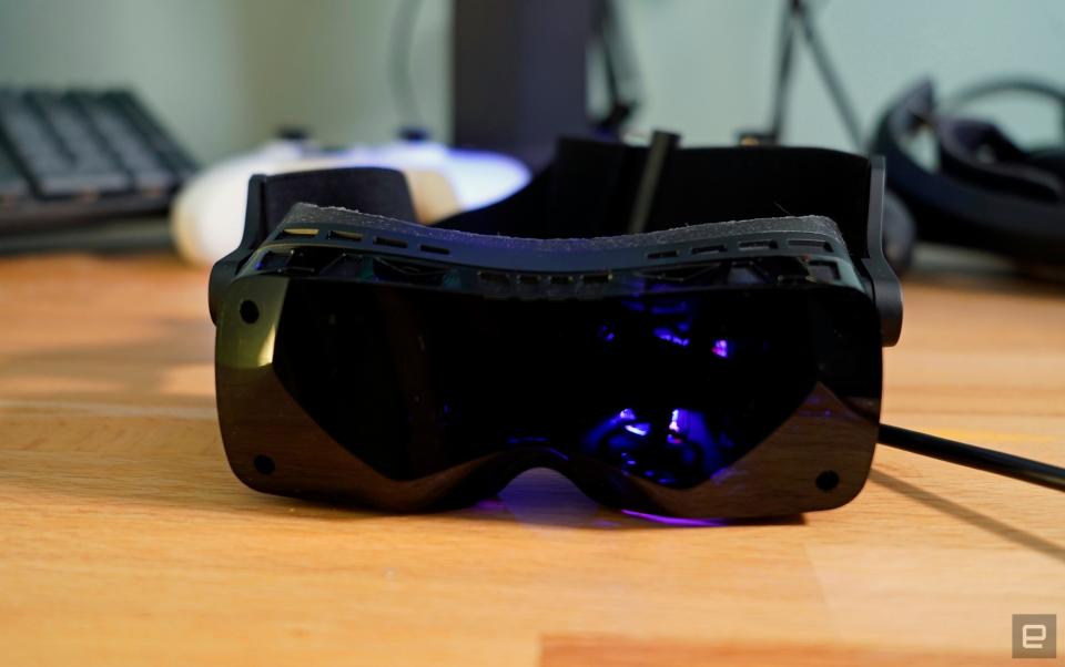 <p>Bigscreen Beyond VR headset from the front</p>
