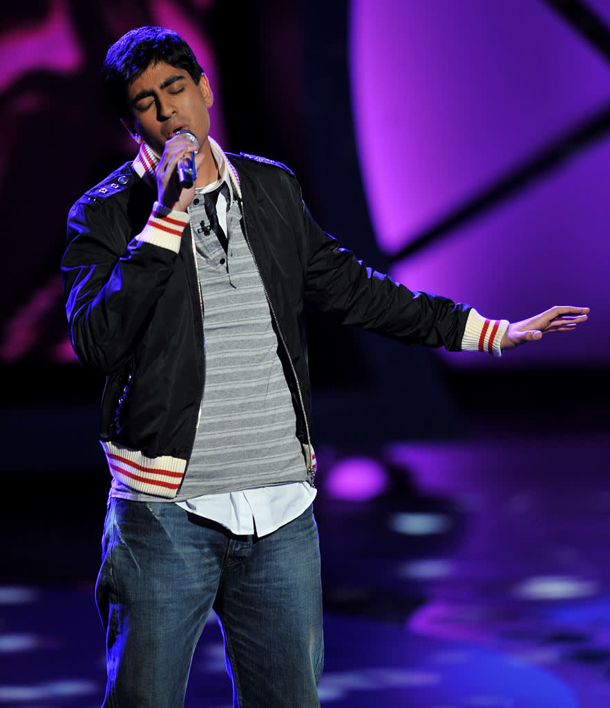 Anoop Desai performs "Ooo Baby Baby" by Smokey Robinson and the Miracles on "American Idol."