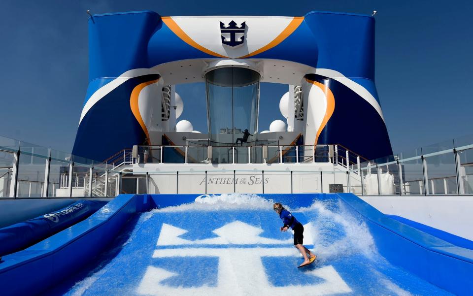 The Flowrider on Anthem of the Seas - PA