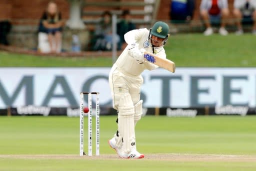 Quinton de Kock led South Africa's resistance and finished the day on 63 not out