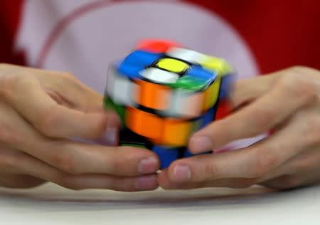 Rubik S Cube Maker Sues Duncan Toys