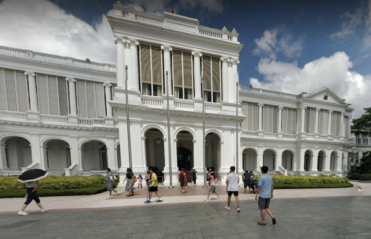 Visitors at the Istana in Singapore from Google Maps