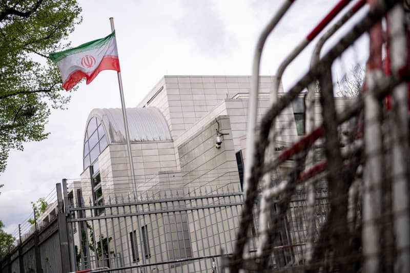 Bars in front of the Iranian embassy in Berlin. For the first time in the history of the Islamic Republic, Iran had directly attacked its arch-enemy Israel during the night. Fabian Sommer/dpa