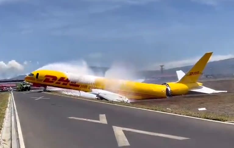 El avión de DHL siniestrado