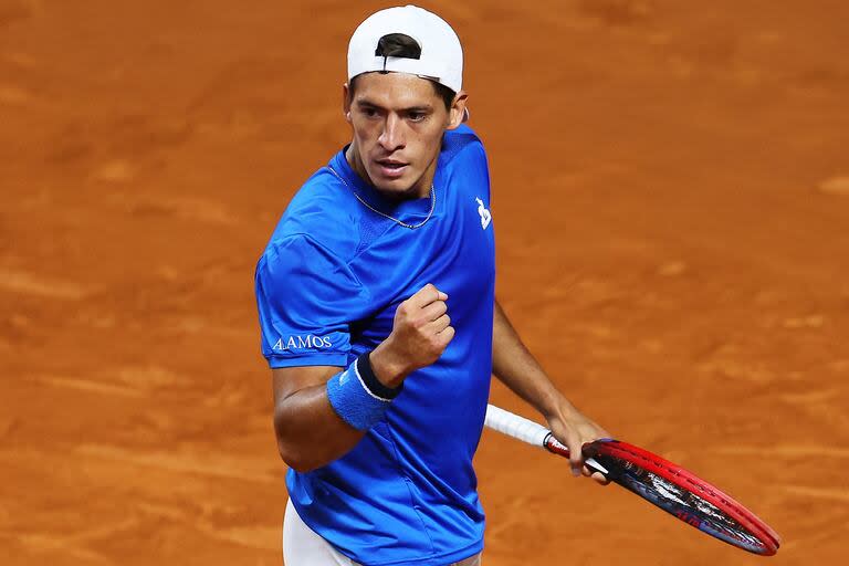 Sebastián Báez avanzó a los cuartos de final del ATP de Ginebra