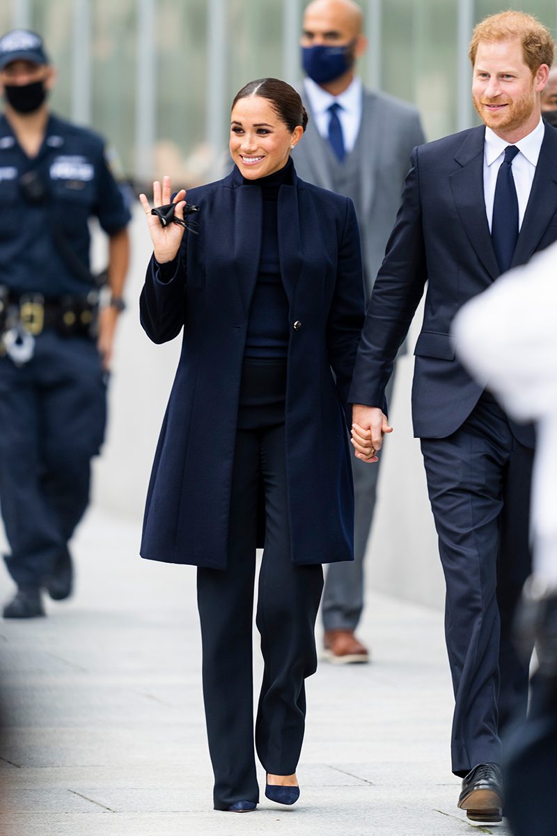 <p>Meghan Markle and Prince Harry recently stepped out for their <a href="https://www.cosmopolitan.com/uk/reports/a37706111/harry-meghan-first-public-event-lilibet-birth/" rel="nofollow noopener" target="_blank" data-ylk="slk:first major public appearance;elm:context_link;itc:0;sec:content-canvas" class="link ">first major public appearance</a> since moving to the United States and <a href="https://www.cosmopolitan.com/uk/reports/a36432901/meghan-harry-baby-girl/" rel="nofollow noopener" target="_blank" data-ylk="slk:welcoming their daughter;elm:context_link;itc:0;sec:content-canvas" class="link ">welcoming their daughter</a> <a href="https://www.cosmopolitan.com/uk/reports/a36641275/meghan-harry-baby-daughter-name-lilibet/" rel="nofollow noopener" target="_blank" data-ylk="slk:Lilibet Diana;elm:context_link;itc:0;sec:content-canvas" class="link ">Lilibet Diana</a> back in June. Appearing at the One World Observatory in New York City, the Duchess of Sussex opted for an all-black ensemble consisting of sleek trousers and matching turtleneck, layered under an Emporio Armani coat, coupled with a pair of pointed pumps. Beauty-wise, Meghan wore her hair in her signature low bun and, honestly, she looks RADIANT. In an interview from the day, the Duchess said "it's wonderful to be back" and, yup, we couldn't agree more. </p>