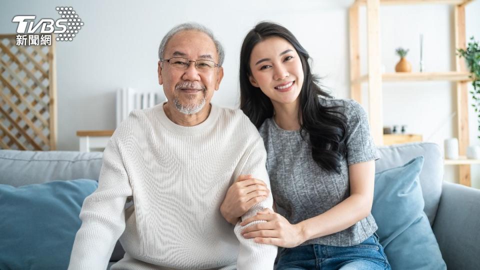 大陸一位82歲老翁娶了23歲女子為妻。（示意圖，非當事人／shutterstock 達志影像）