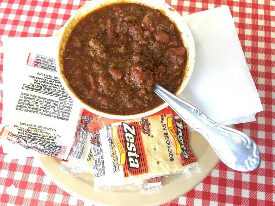 Homemade chili at the original River Oaks Cafe location in River Oaks.