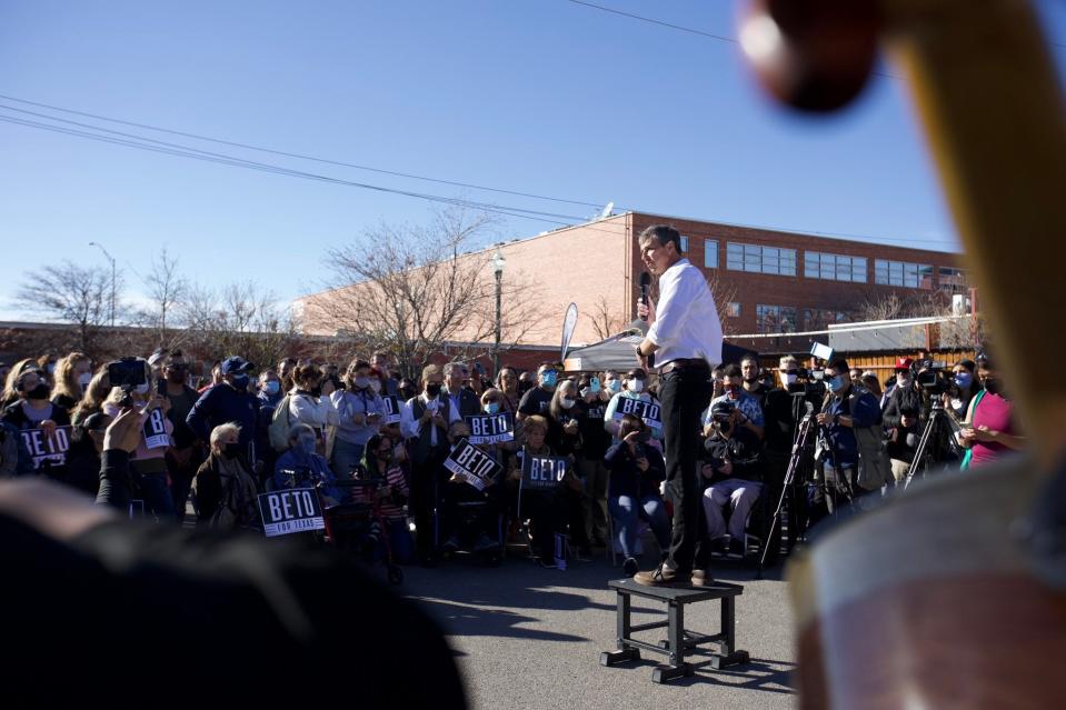 Former El Paso congressman, former presidential candidate and current Democratic candidate for Texas governor Beto O'Rourke held his first campaign event in El Paso at Deadbeach Brewery on Saturday.