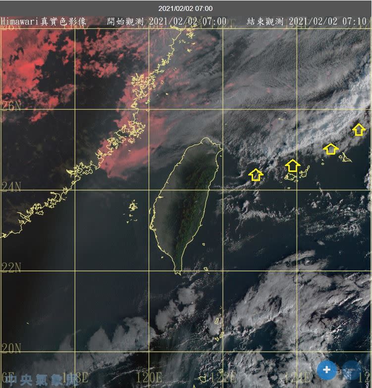 氣象局局長鄭明典一早臉書發文「鋒面到了」。（圖／翻攝自氣象局）