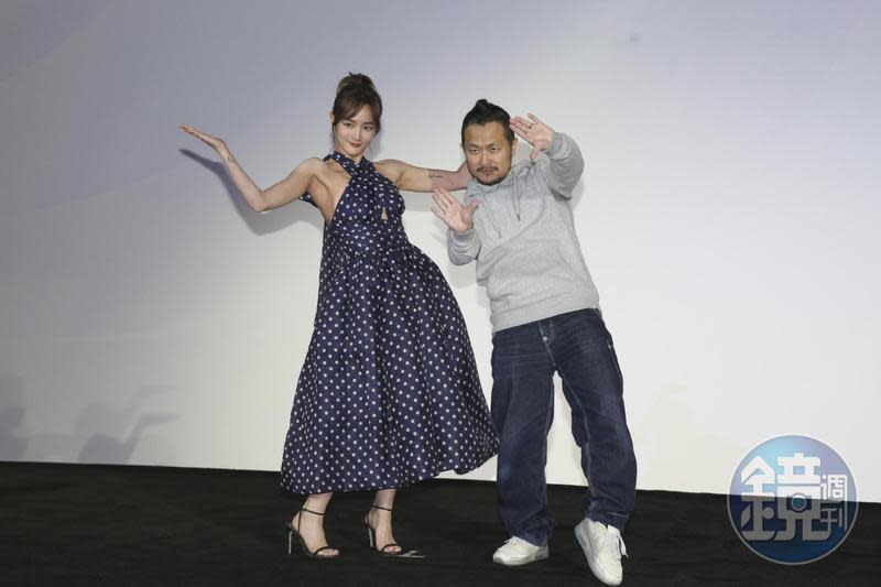 王淨（左）擔任第25屆台北電影節影展大使，導演九把刀（右）拍攝影展廣告。