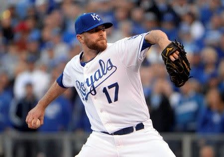 Oct 9, 2015; Kansas City, MO, USA; Kansas City Royals relief pitcher Wade Davis throws a pitch against the Houston Astros in the 9th inning in game two of the ALDS at Kauffman Stadium. Mandatory Credit: John Rieger-USA TODAY Sports