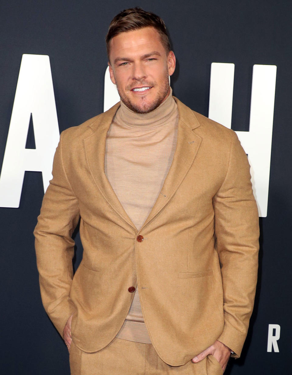 Alan Ritchson in 'Reacher'