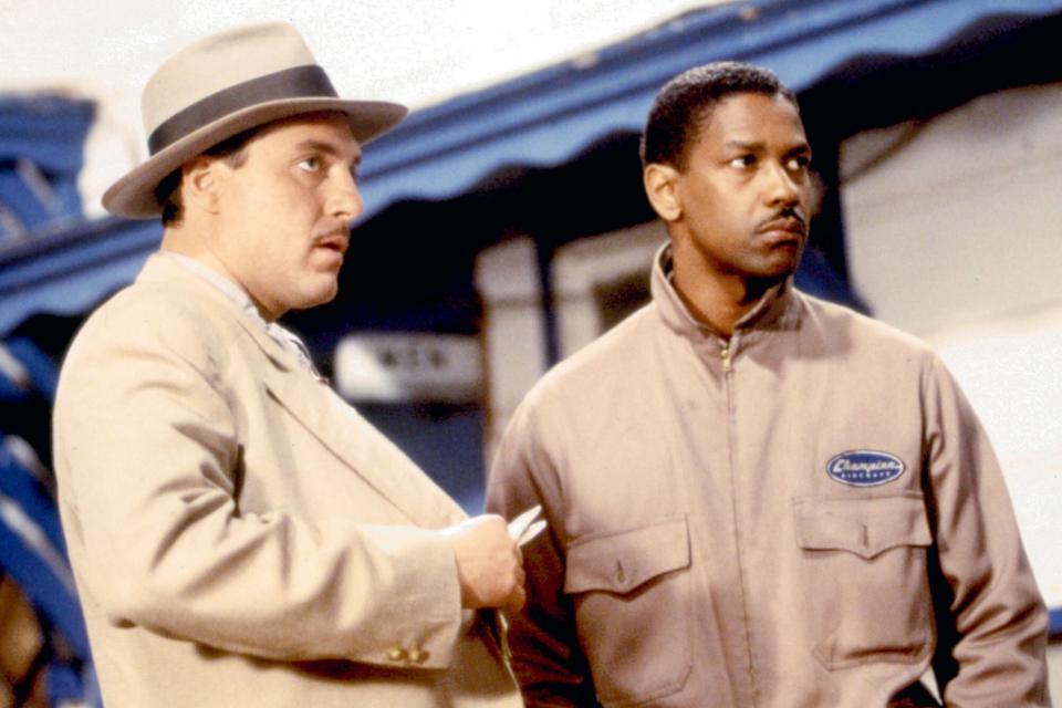 DEVIL IN A BLUE DRESS, Tom Sizemore, Denzel Washington, 1995.