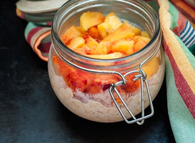 Vanilla Overnight Oats - Organize Yourself Skinny