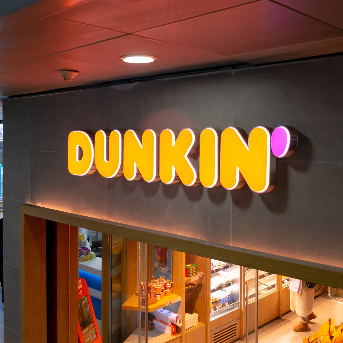 Dunkin storefront