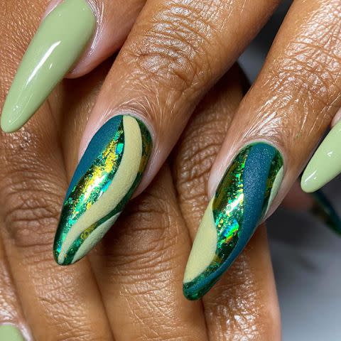 <p><a href="https://www.instagram.com/p/Ck6BcWwPDQo/" data-component="link" data-source="inlineLink" data-type="externalLink" data-ordinal="1">@brownluxenails</a> / Instagram</p>