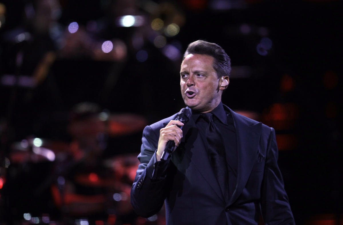 Luis Miguel desata preocupación entre sus fans al lucir más