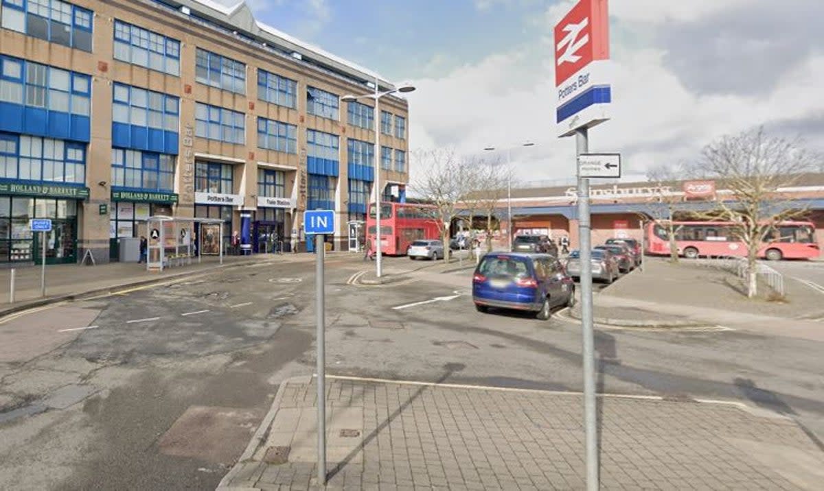 The fight happened outside Potters Bar station (Google Maps)