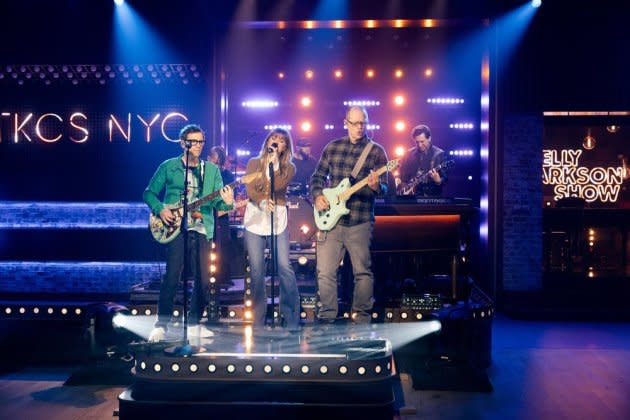 Kelly Clarkson performing "Say It Ain't So" with Weezer - Credit: Courtesy of NBC