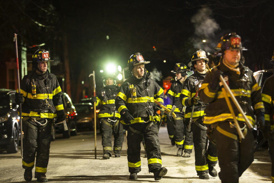 Apartment building fire in Bronx, N.Y., is deadliest in decades