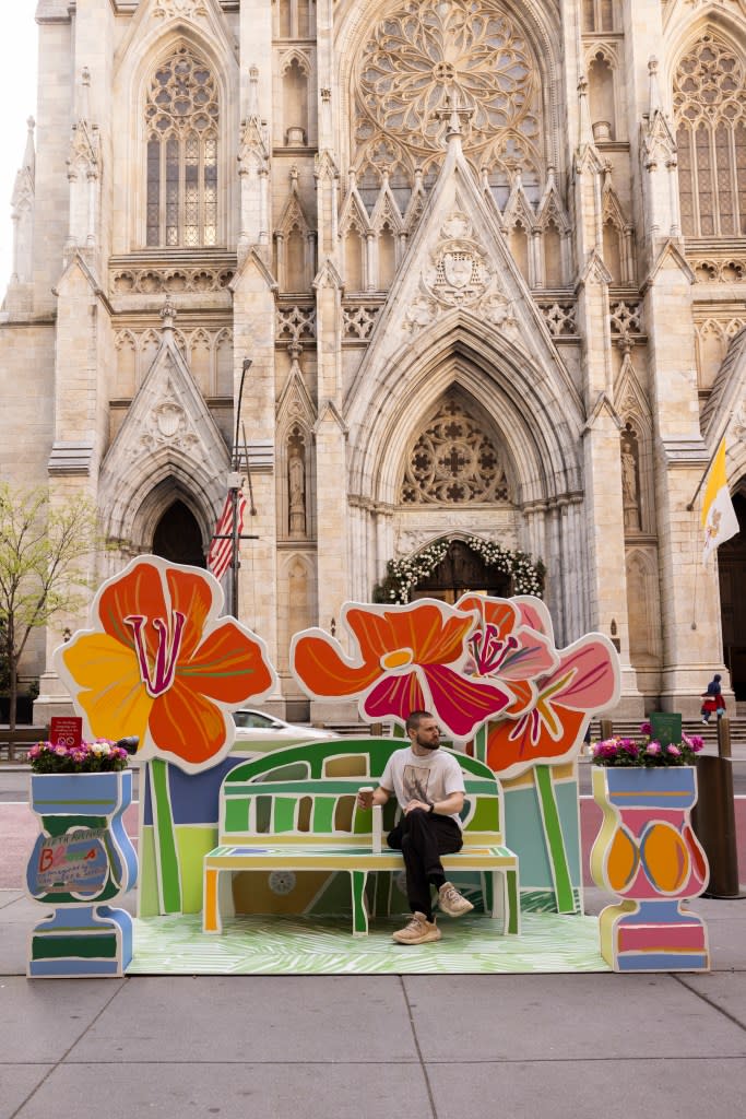 Van Cleef & Arpels’ third annual Fifth Avenue Blooms installation is once again blossoming in NYC. Courtesy of Van Cleef & Arpels