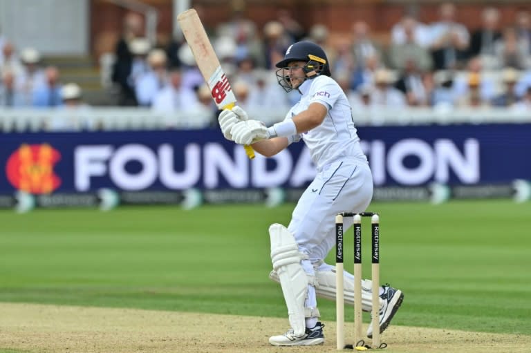 Valuable century: England's Joe Root on his way to 143 in the second Test against Sri Lanka at Lord's (Glyn KIRK)