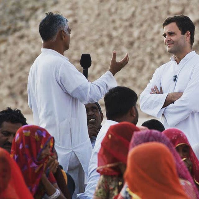 30 rare photos on Rahul's 50th birthday <em> Image source: https://www.instagram.com/p/Bw6eqIsgZkQ/?utm_source=ig_web_copy_link</em>