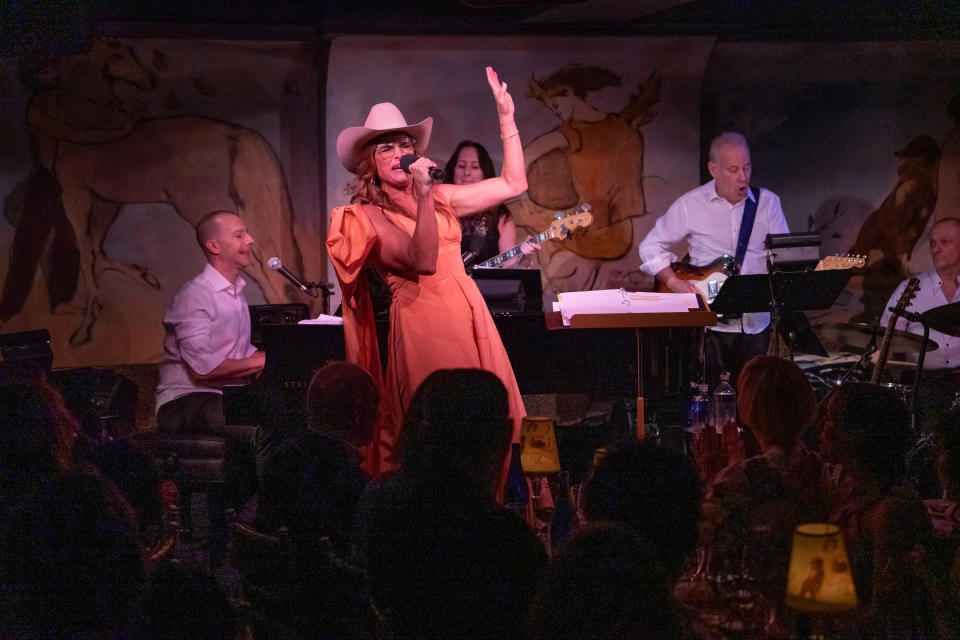 Brooke Shields en el estreno de su residencia en el Café Carlyle de Nueva York, el 12 de septiembre de 2023. (Tony Cenicola/The New York Times)