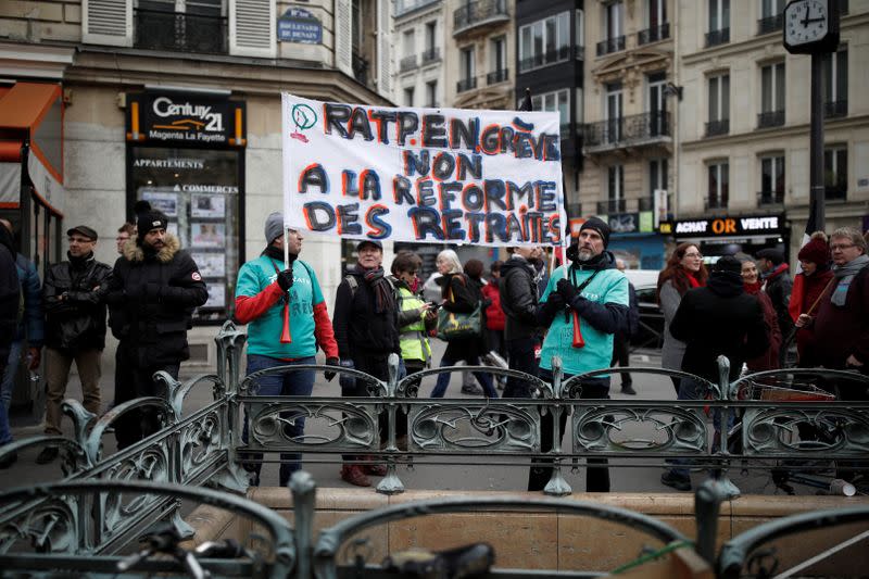 France faces its twenty-fourth consecutive day of strikes