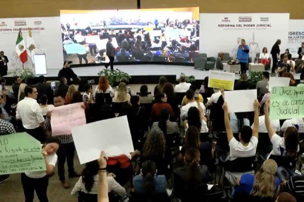 protesta de trabajadores del poder judicial en guanajuato