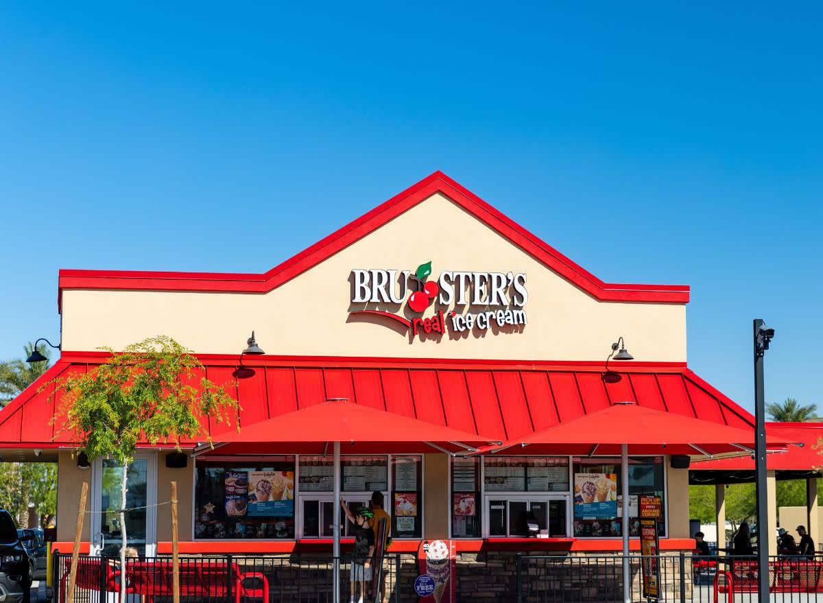 Bruster's Real Ice Cream storefront