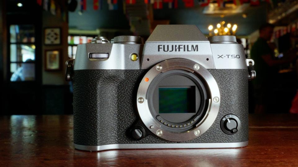 <p>Fujifilm X-T30 camera review</p>
