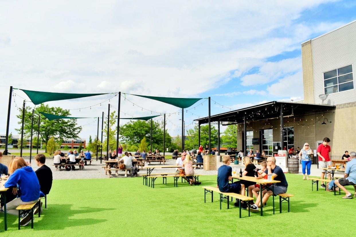 Sonder Brewing in Mason, Ohio, has a large outdoor space.