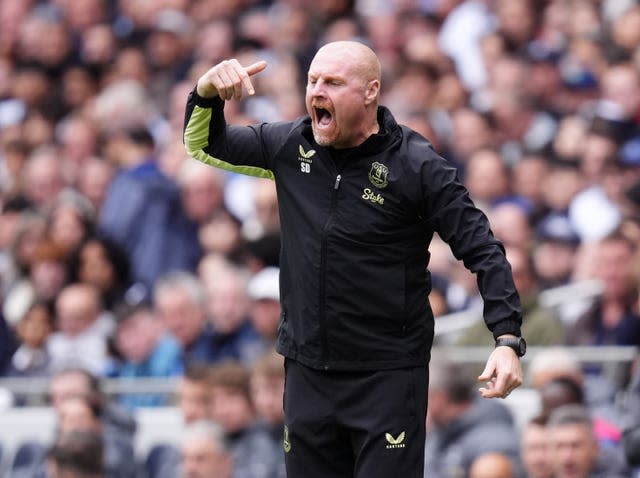 Everton manager Sean Dyche on the touchline (John WAlton/PA)