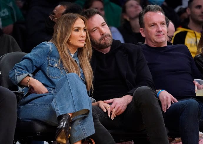 Jennifer Lopez and Ben Affleck at the NBA basketball game between the Los Angeles Lakers and the Boston Celtics on December 7 - Credit: ASSOCIATED PRESS