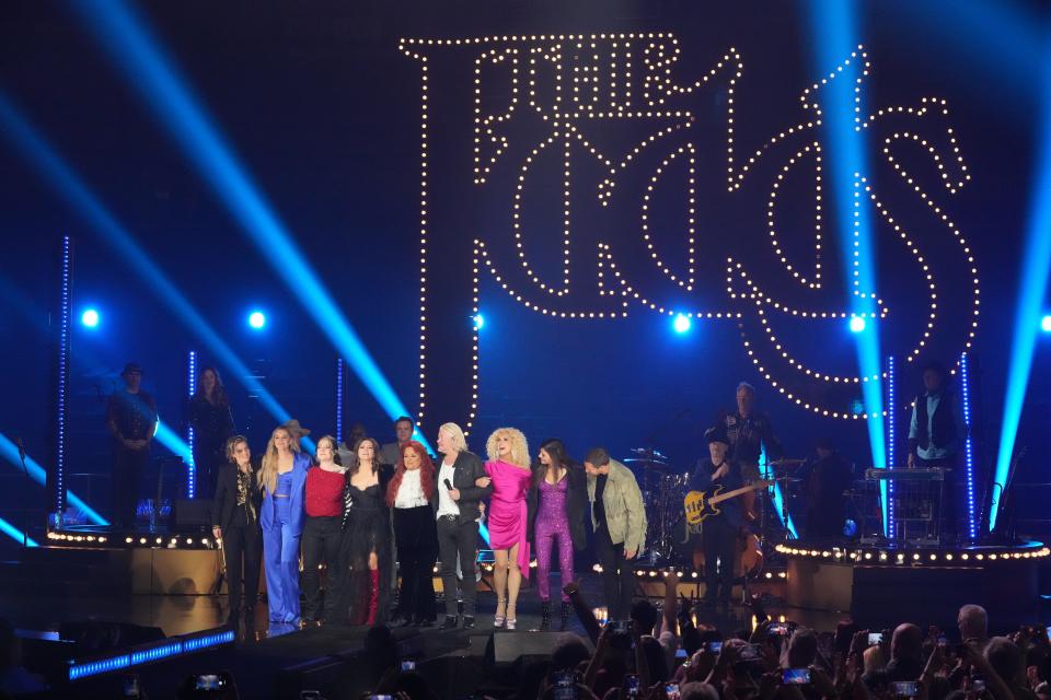 Brandi Carlile, Kelsea Ballerini, Ashley McBryde, Martina McBride,  Wynonna Judd and Little Big Town take a bow at The Judds: "Love Is Alive" The Final Concert held at Murphy Center on November 3, 2022 in Murfreesboro, Tennessee