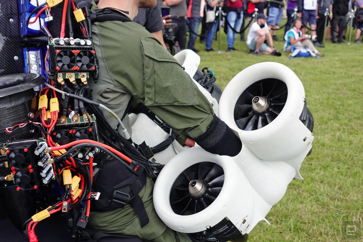 1,000-Horsepower Jetpack Suit Demonstrated