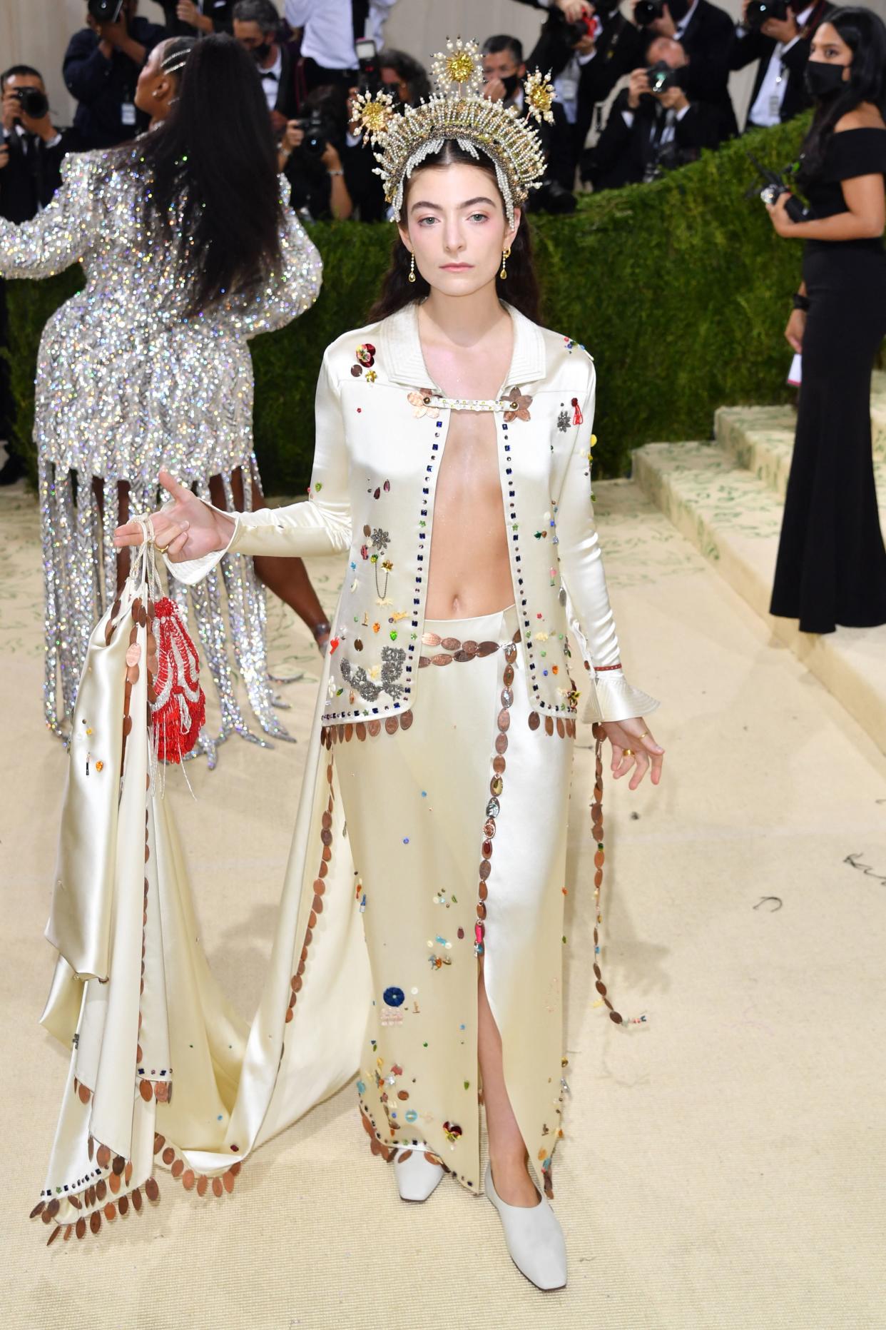 Lorde attends The 2021 Met Gala Celebrating In America: A Lexicon Of Fashion at Metropolitan Museum of Art on September 13, 2021 in New York City. (Getty Images)