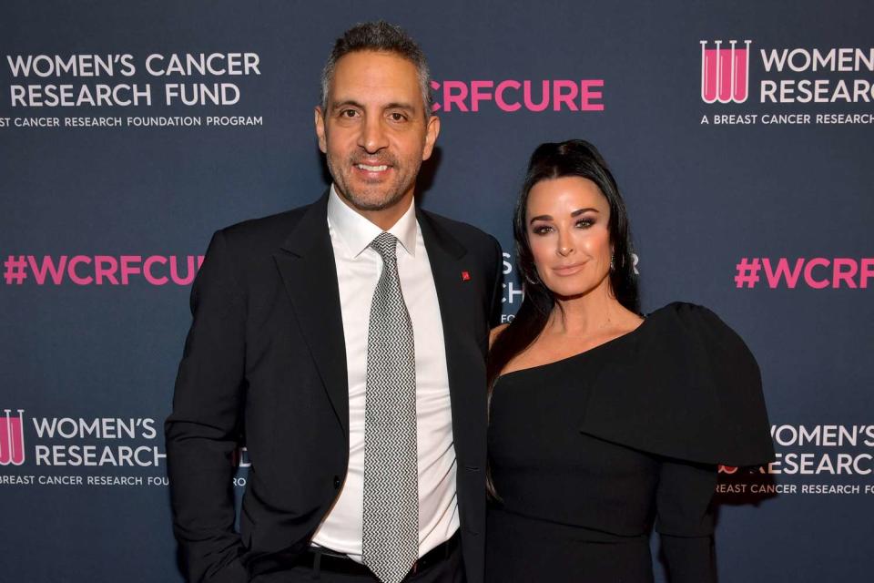 <p>Emma McIntyre/Getty</p> Mauricio Umansky and Kyle Richards