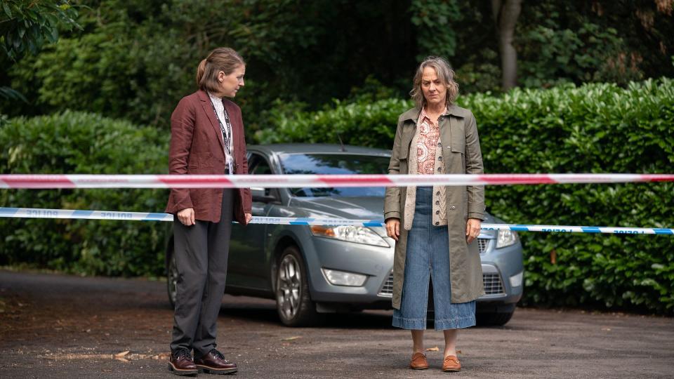 Gemma Whelan as DS Sarah Collins and Niamh Cusack as Claire Mills in The Tower