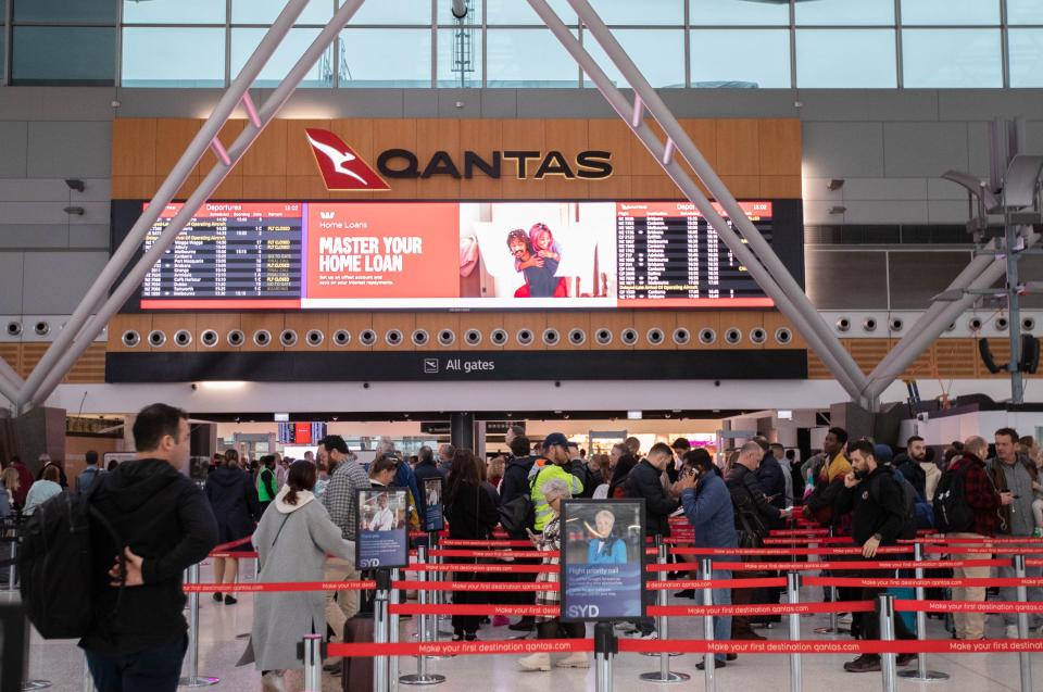 Qantas Airways needs executives from head office to leave their jobs for three months and haul luggage full-time amid a labour shortage.
