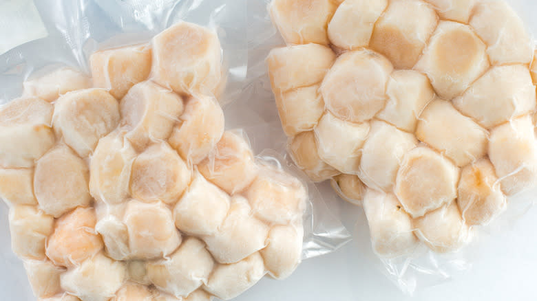 frozen scallops in package